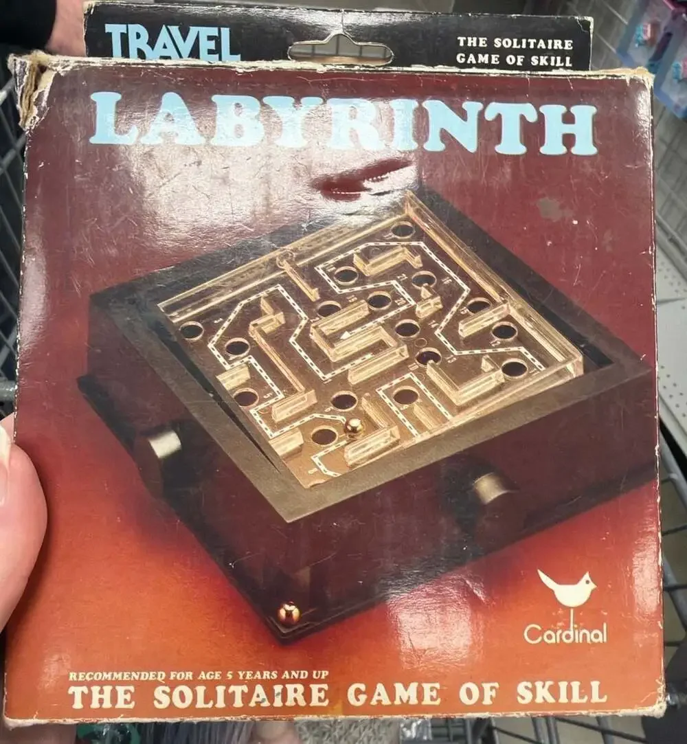 Cardinal travel labyrinth